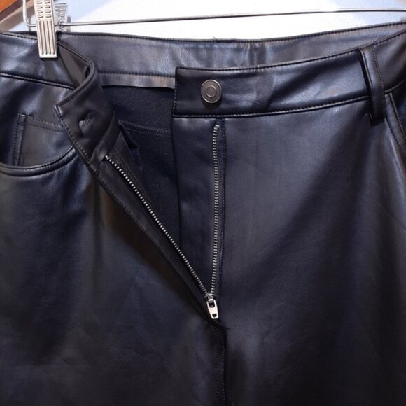 Design Lab Faux Leather Straight Fit Cropped Ankle Pants Stretch Lined 5 Pocket - Picture 7 of 14